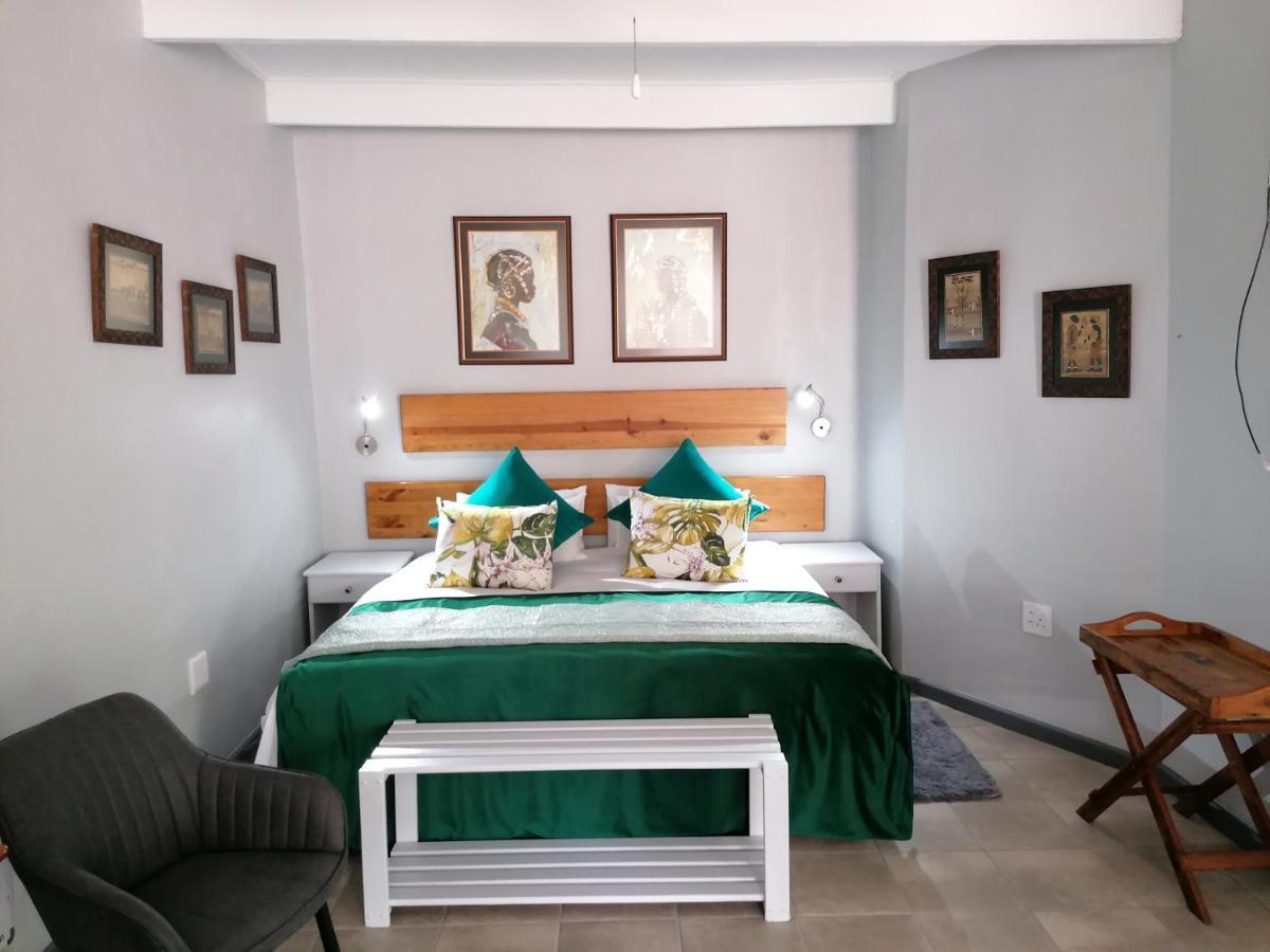 Aanhuizen Guest House Свелендам Екстер'єр фото
