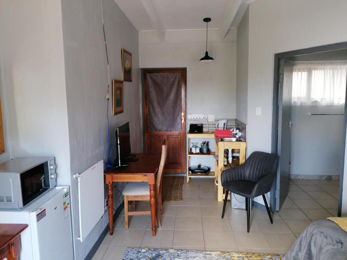 Aanhuizen Guest House Свелендам Екстер'єр фото